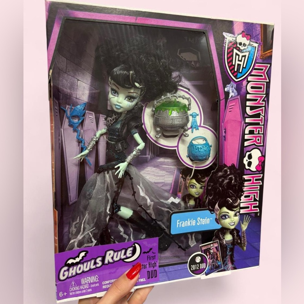 ✨NEW IN BOX MATTEL 2012 GHOULS RULE FRANKIE STEIN MONSTER HIGH DOLL✨